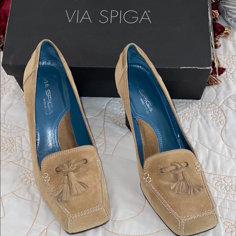 Via Spiga V-Allison Sand-Crosta Suede Pumps